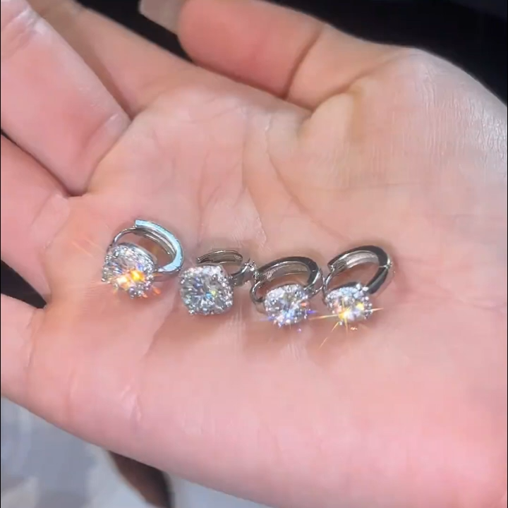 Nadya quadratische Ohrringe | Weißgold