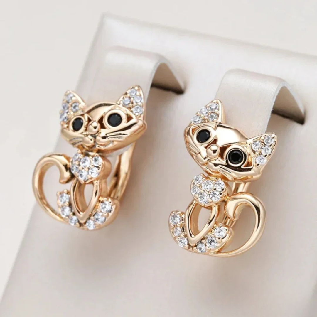 Stylish Zirkonia Cat Earrings