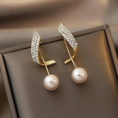 Chic Pearl Drop Gold Earrings
