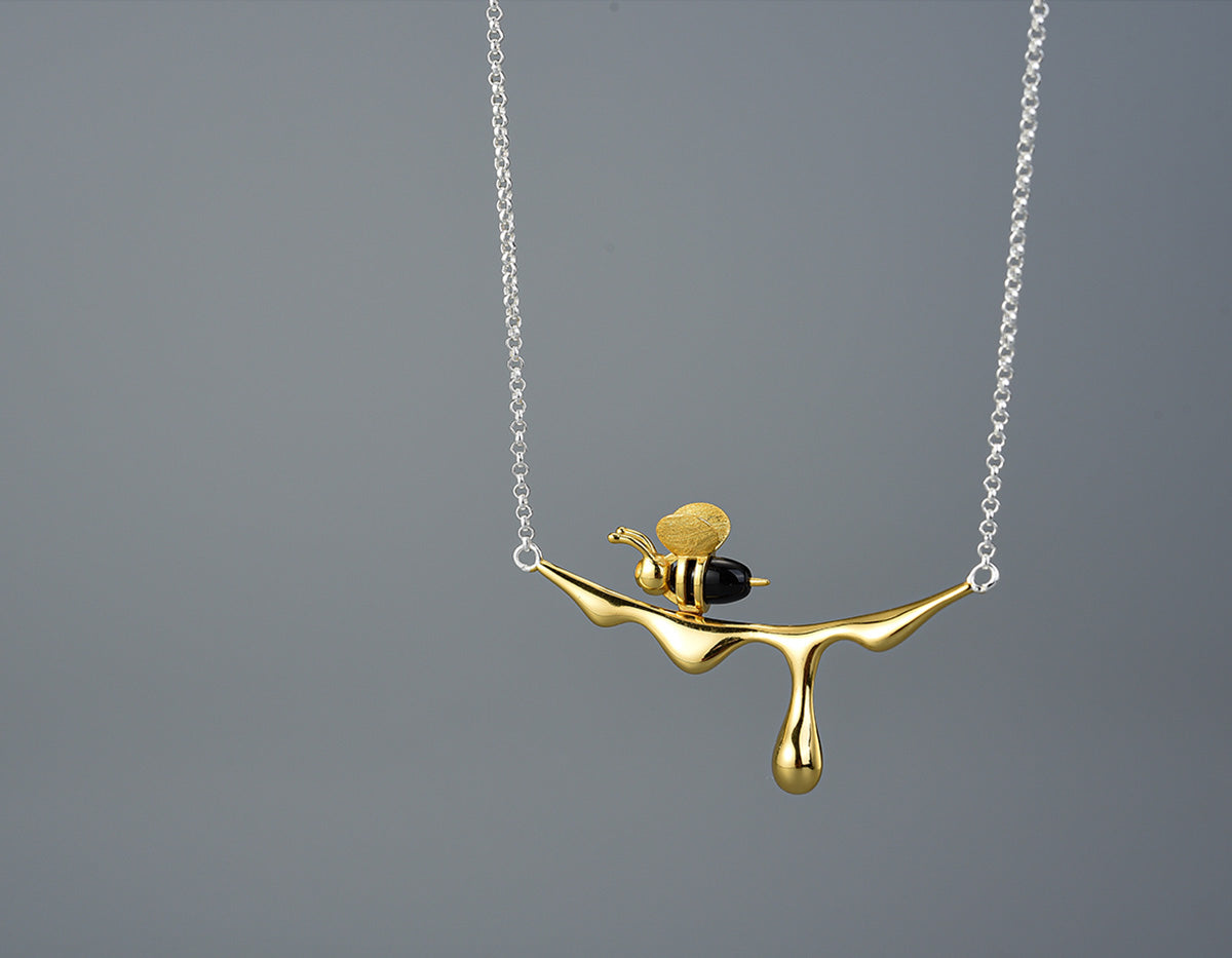 Gullnektar Bee Necklace