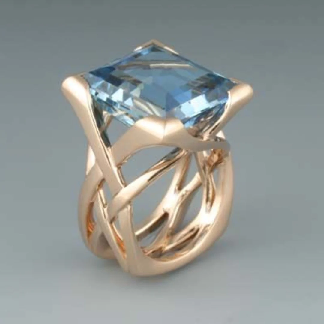 Retro Seagull Blue Zirconia Ring